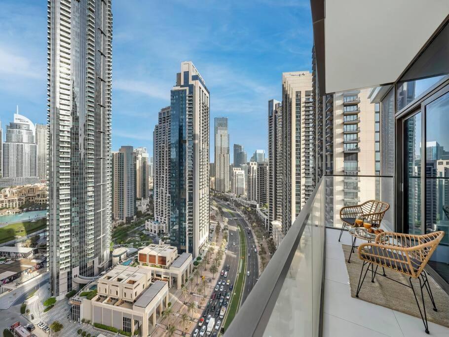 2br-fountain & Burj Khalifa View - Near Mall Апартаменти Дубай